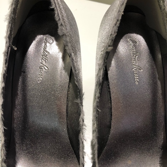 Metallic, gray satin heels 👠 - Picture 9 of 9